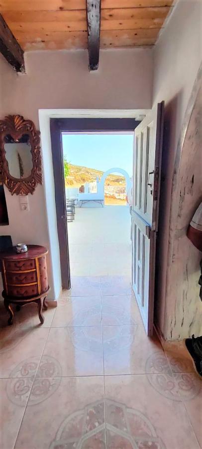 Lakena Traditional House Menetaí المظهر الخارجي الصورة